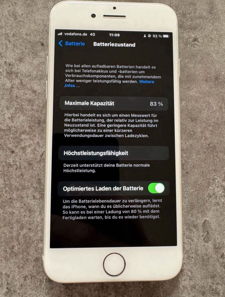 iPhone 7 Silber 128 GB in Dormagen