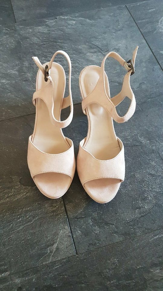 Kiomi Sandalette High Heel -ungetragen- in Größe 39 in Hessen -  Niedernhausen | eBay Kleinanzeigen ist jetzt Kleinanzeigen