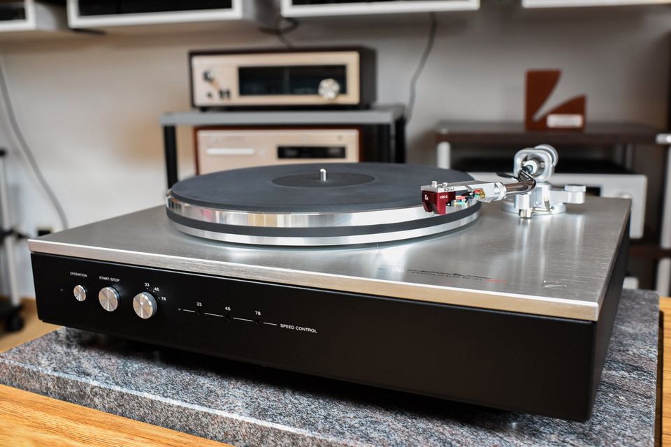 Luxman PD-151 MKII mit LMC-5 & Haube aus der Demo 1.202€ gespart in Schwaig