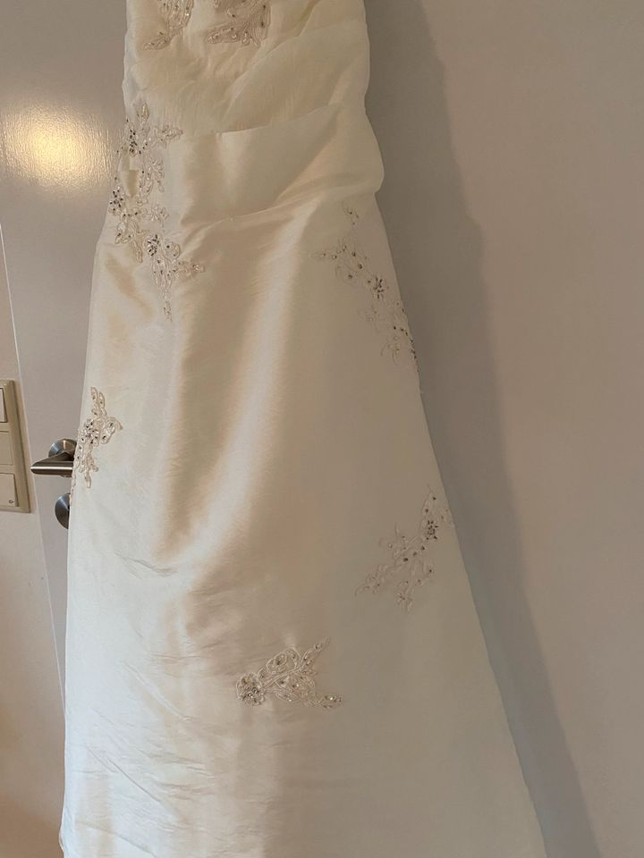 Brautkleid Hochzeitskleid in Vreden