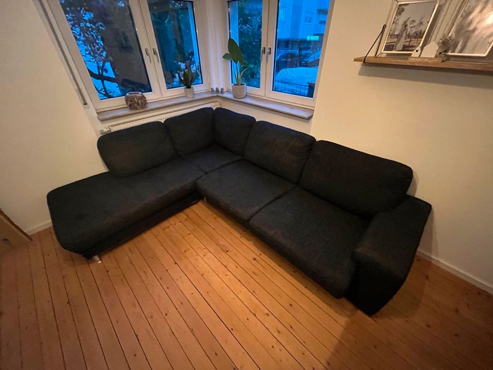 Ausziehbare Couch in Plankstadt