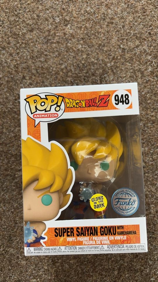 Neu Funko exclusive POP Dragon Ball 948 Super Saiyan Goku Glows in Berlin