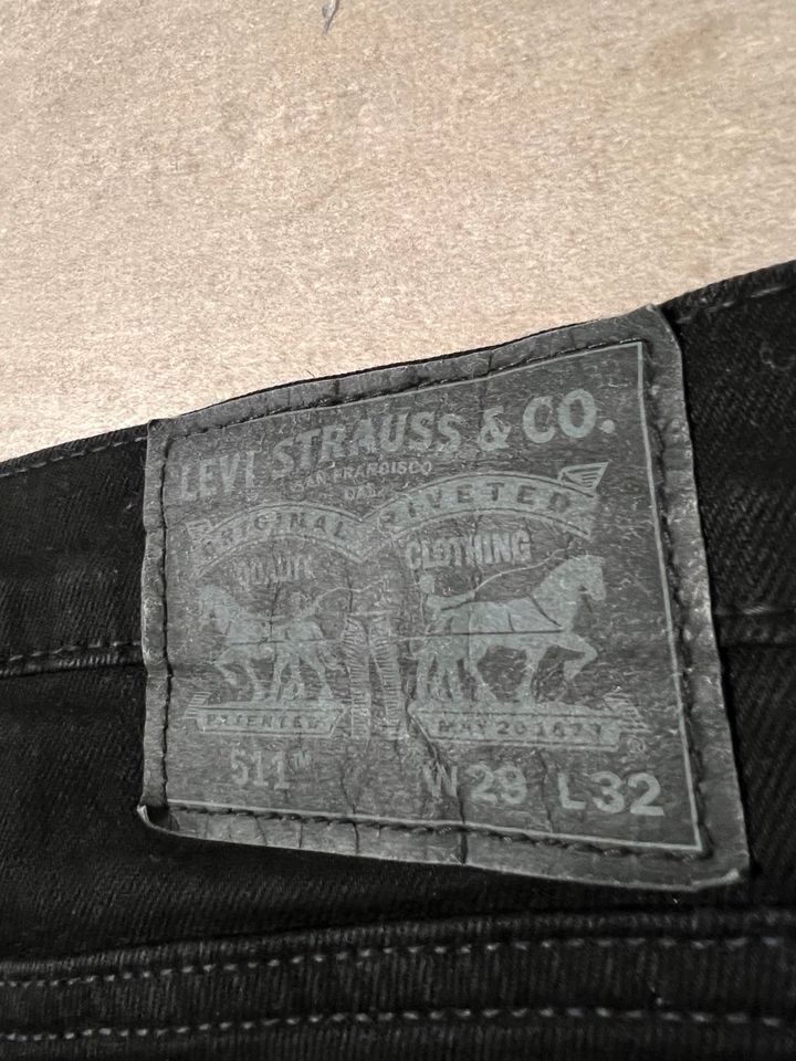 Levi’s 511 schwarz W29 L32 Stretch Skinny Jeans Herren in Sigmaringen