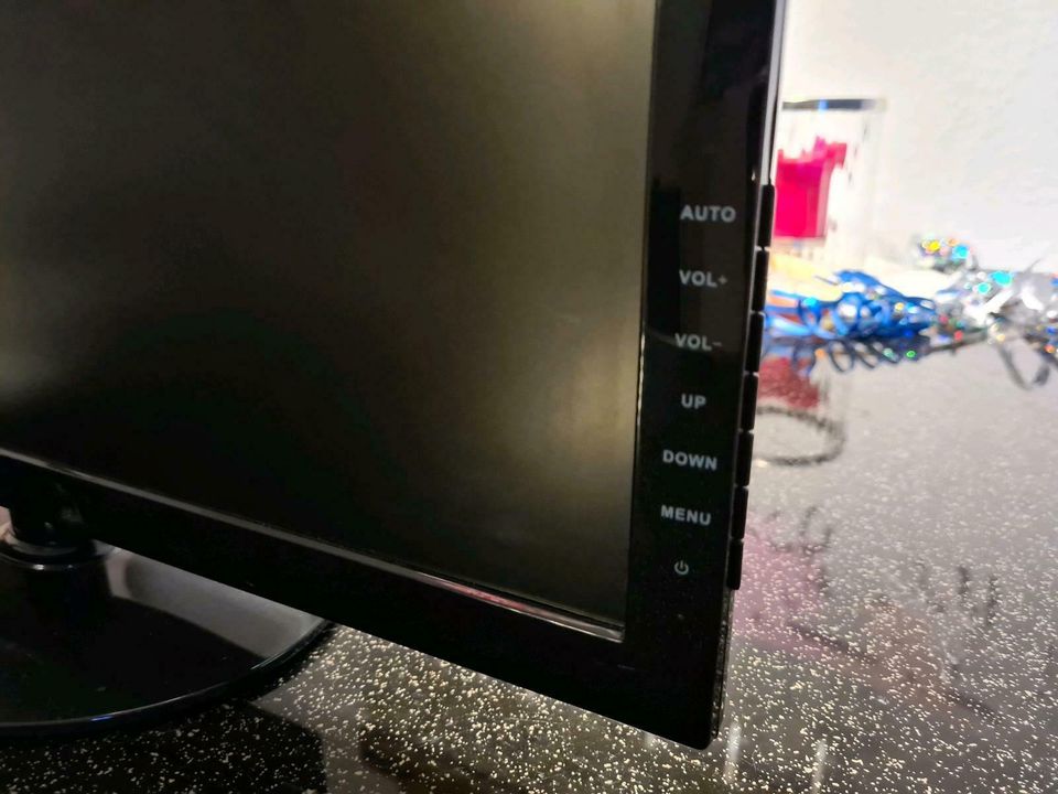 PC Bildschirm Monitor LED LCD wide 24 Zoll "terra" in Rostock