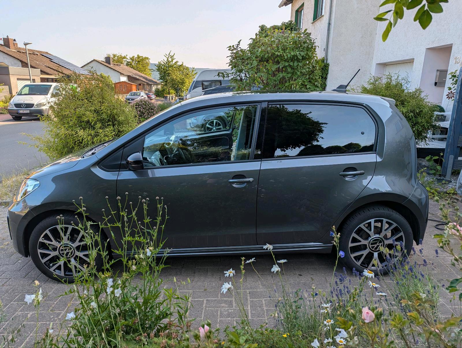 Abbildung des Autos Volkswagen e-up