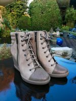 Clarks Stiefelette/ Keilabsatz/ Gr. 39,5/ NEU Nordrhein-Westfalen - Lindlar Vorschau