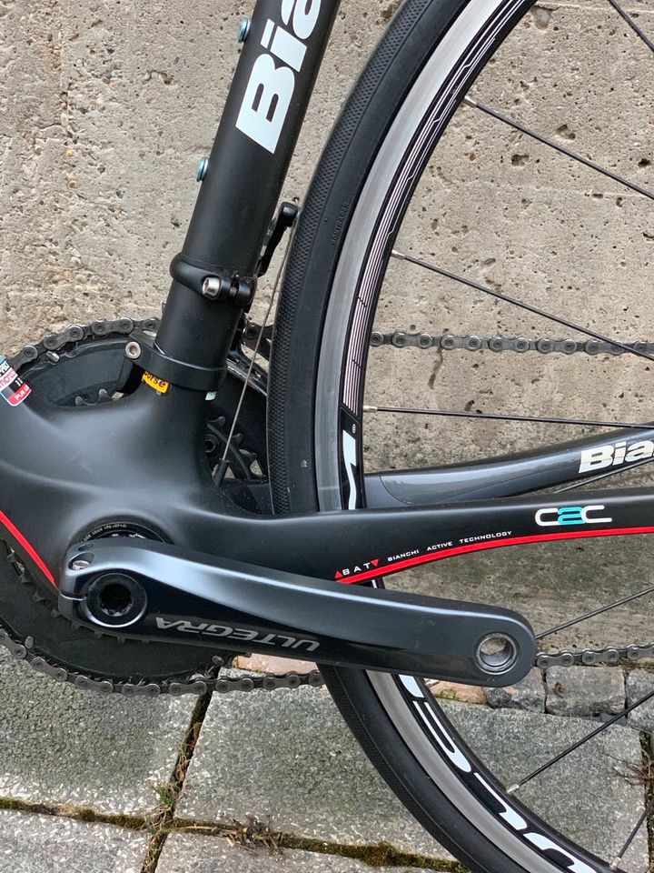 TOP ZUSTAND ! BIANCHI INFINITO CV Carbon Rennrad, Shimano Ultegra in Nürnberg (Mittelfr)