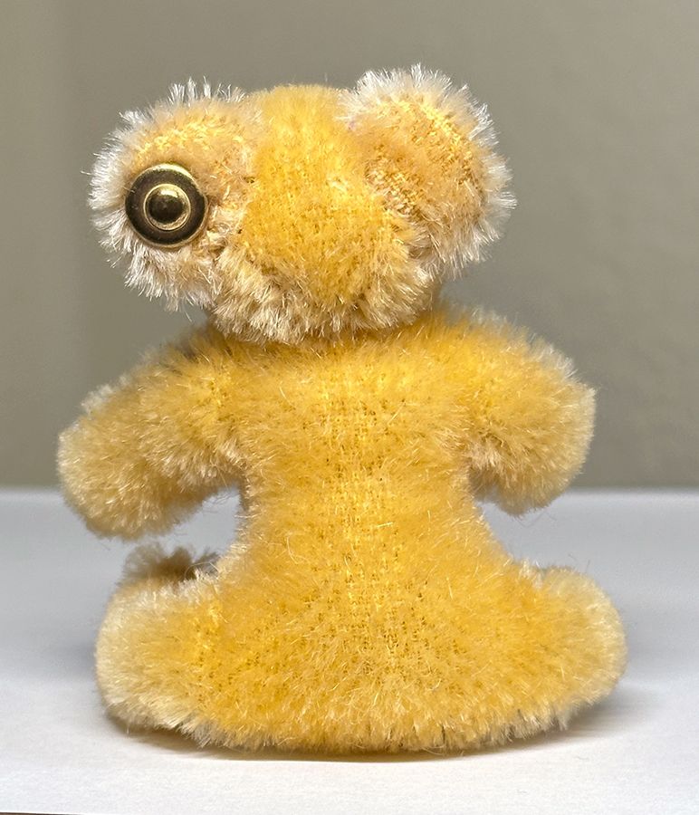 Original Mini Steiff Teddybär, sitzend, unbespielt, H.: 7cm in Moers