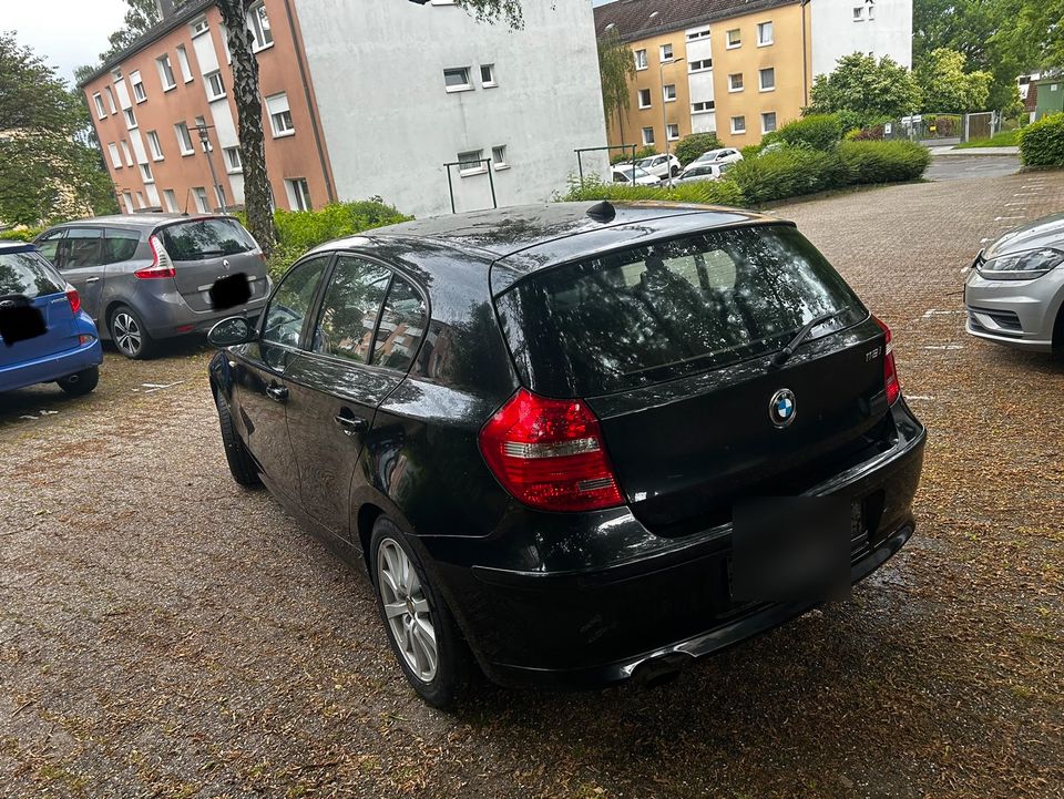 BMW 118er Automatik*Benziner*2009*TÜV* in Hofheim am Taunus