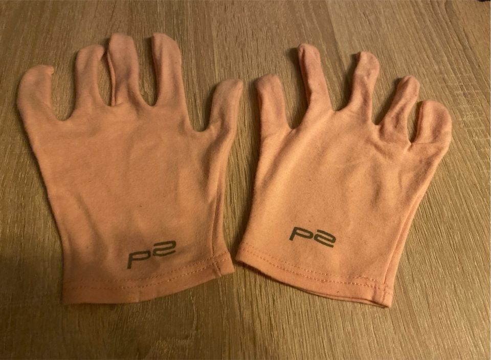 Rosa Baumwoll Handschuhe von p2 in München