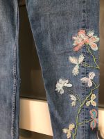 Helle bestickte Jeans von Reserved Gr. 38 Niedersachsen - Gehrden Vorschau