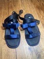 PRADA Satin-Sandalen mit Schleife – Blau/Schwarz – Gr. 39 Nordrhein-Westfalen - Krefeld Vorschau