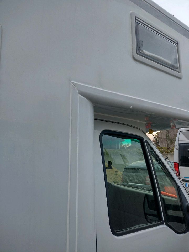 Reparatur Wohnwagen Wohnmobil Wasserschaden Unfallschaden in Karlshuld