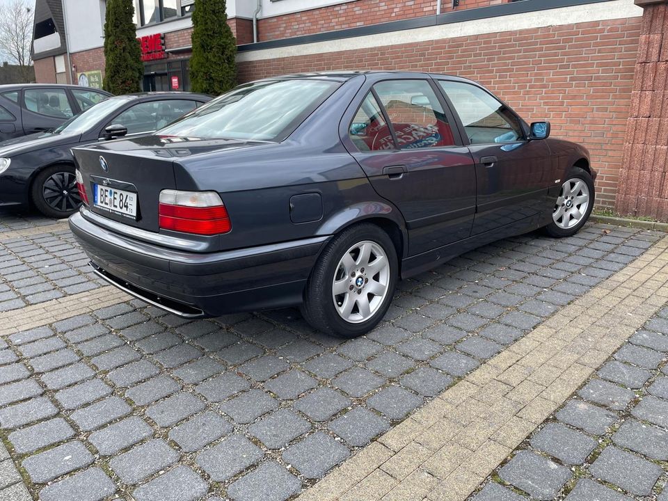 BMW E36 Top Zustand , Tüv Neu in Oelde