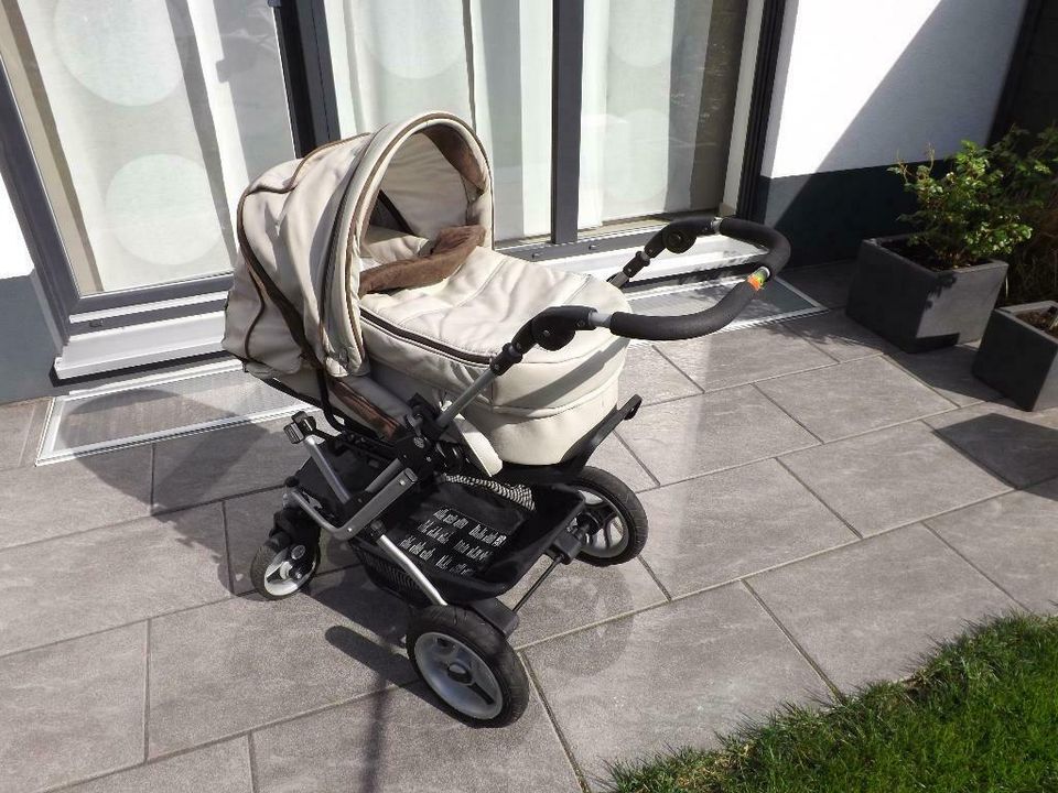 Teutonia Mistral S Kombi-Kinderwagen Lederoptik in Krefeld