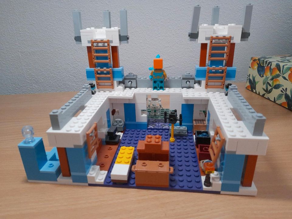 Lego Minecraft Der Eispalast 21186 top in Kirchhundem