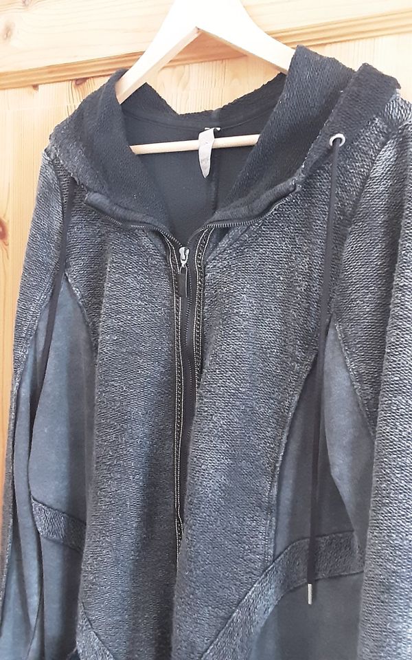 Tredy Jacke grau 44 Kapuze Used Look in Erftstadt