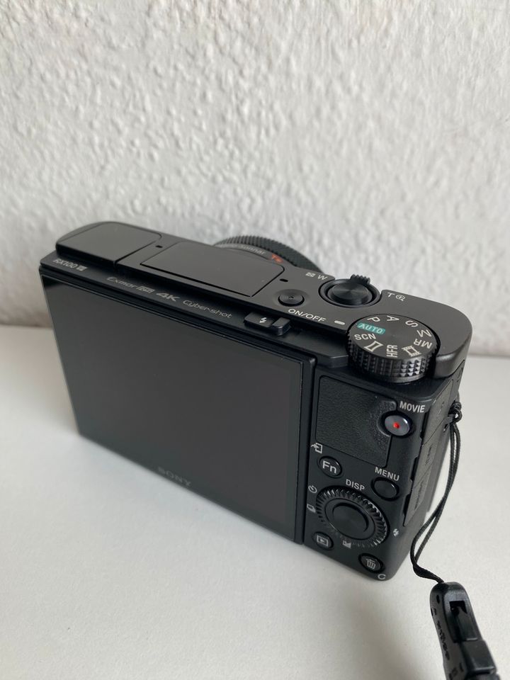 Sony RX100 VII (Mark 7) wie Neu + Zubehör in Nürnberg (Mittelfr)