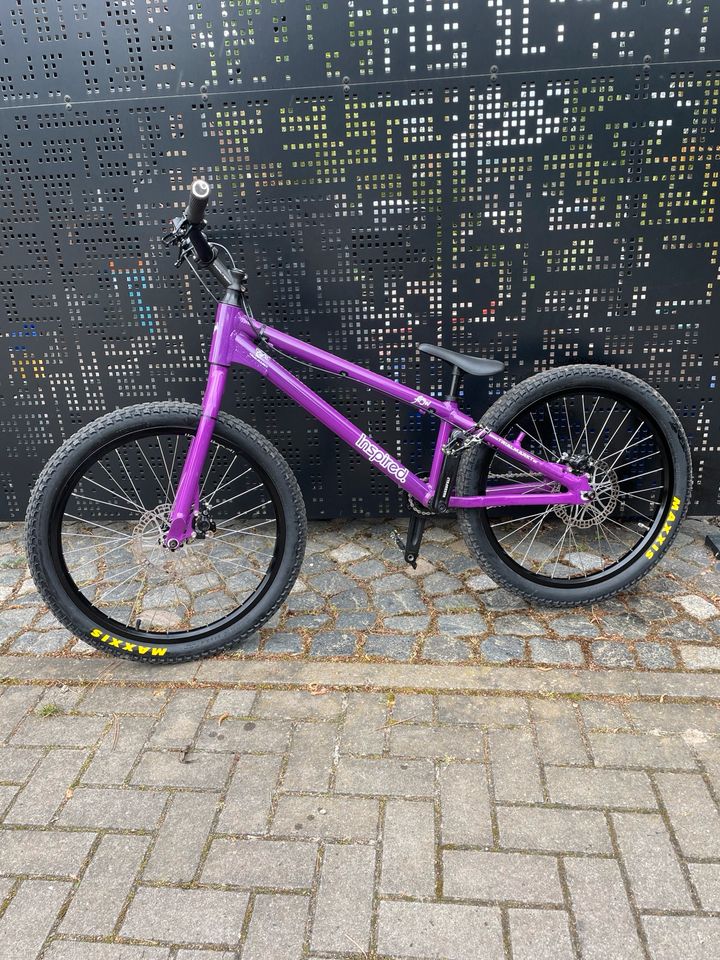 Trailbike 24“ Inspired Flow violett in Döbeln