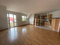 Bezugsfrei! Dachgeschoss-Maisonettewohnung 3-Zimmer mit Balkon in familiärer Wohnlage! Leipzig - Heiterblick Vorschau