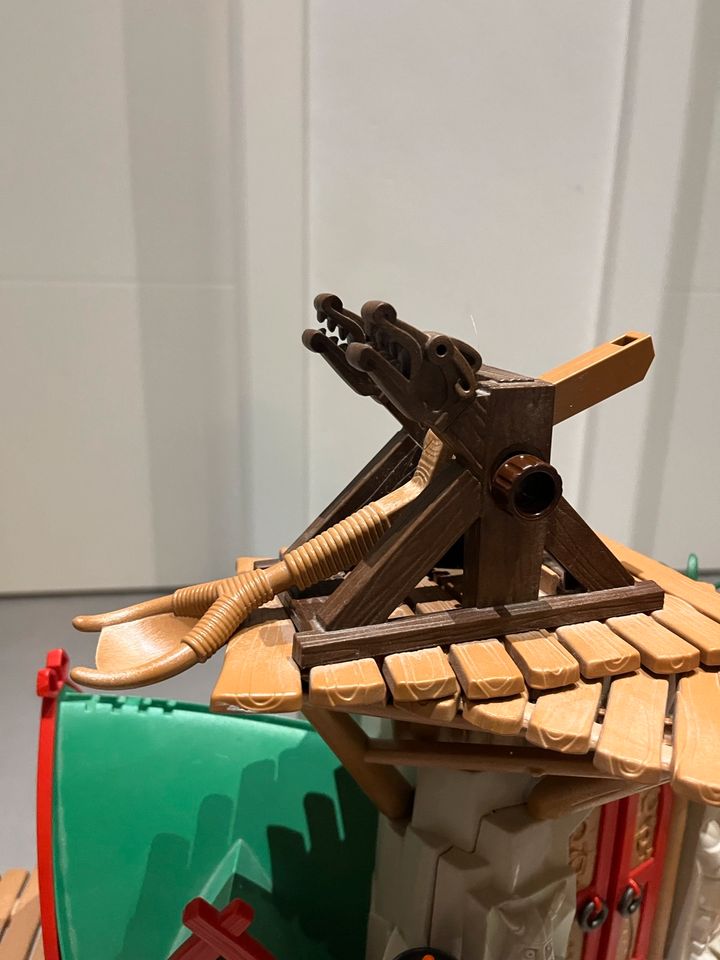 Großes playmobil Drachenschloss | als Geschenk für Weihnachten in Lachendorf