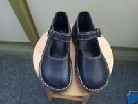 Duckfeet Damen Spangen Schuhe Leder dunkelblau 38 Himmerland Sachsen - Krauschwitz Vorschau