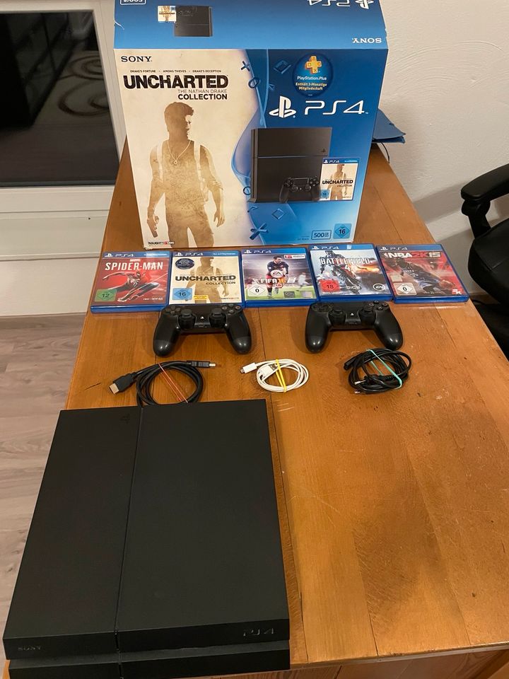 Ps4 2 Controller Uncharted Limited Edition mit 5 Spiele in Limburg