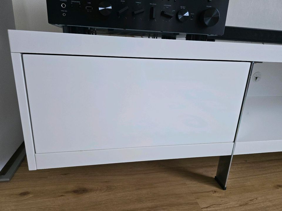 TV- Media Lowboard Hochglanz Lack Weiss 198cm Top Zustand in Hörstel