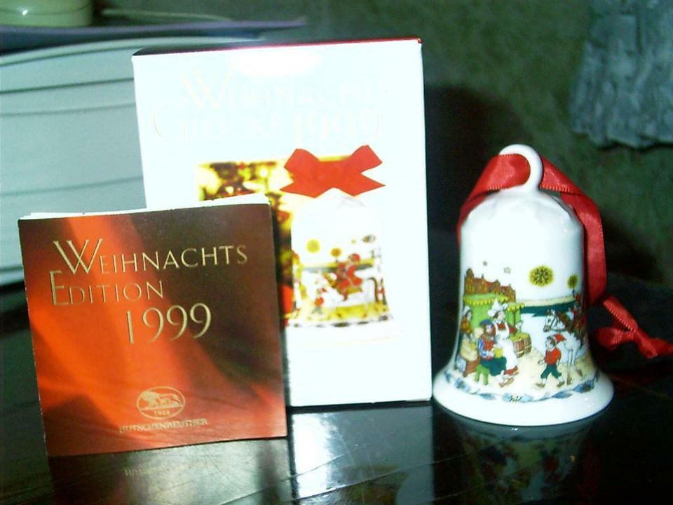 Hutschenreuther Weihnachtsglocken 1999,  2000 und 2001 in OVP in Bispingen