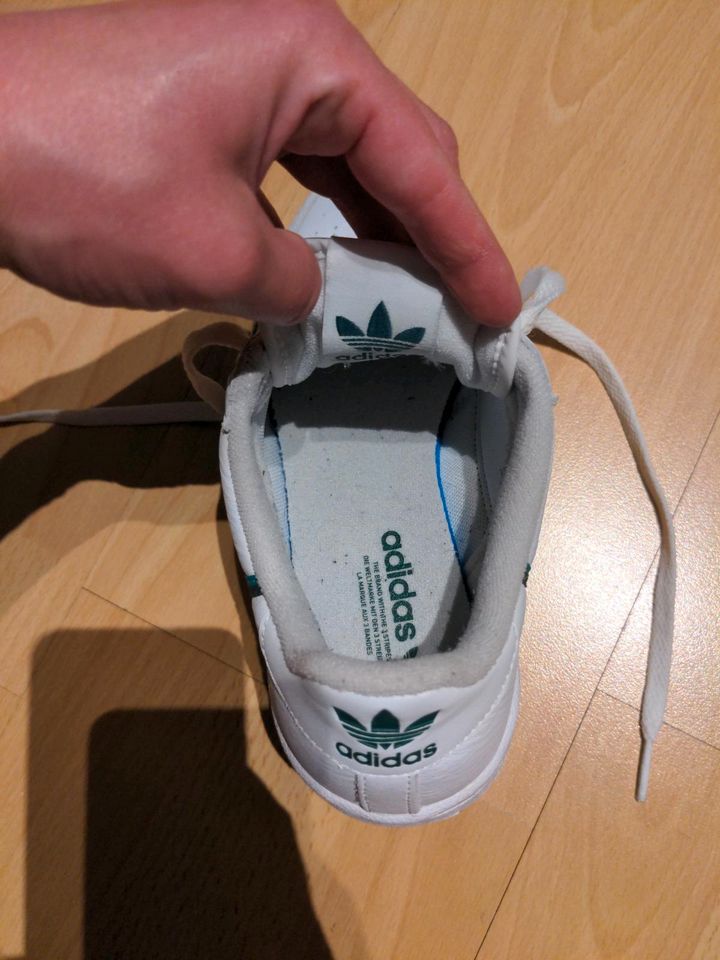 Adidas Continental Schuhe Gr.36 wurden1xdraußen getragen,wie neu! in Merchweiler