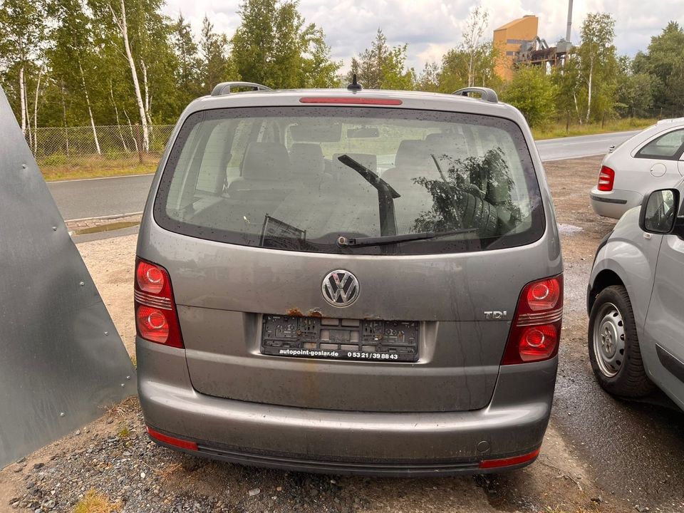 Volkswagen Touran Conceptline/TÜV / KLIMA/ SHZ/NAVI in Goslar