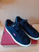 verkaufe Sneaker Levi's, NEU, schwarz, gr. 39, für 25euro Kr. Passau - Passau Vorschau