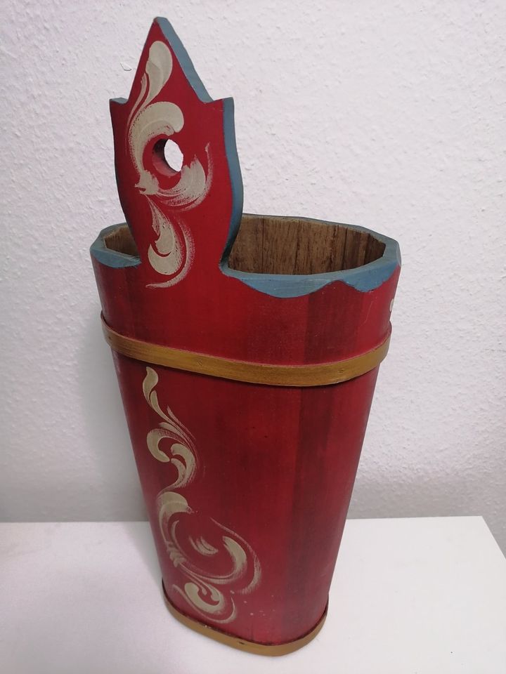 Schirmständer aus Holz, rot ,schön bemalt, Gesamthöhe 60 cm, in Ulm