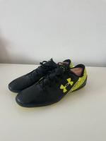 Under Armour Hallenschuhe Fußballschuhe Frankfurt am Main - Nordend Vorschau