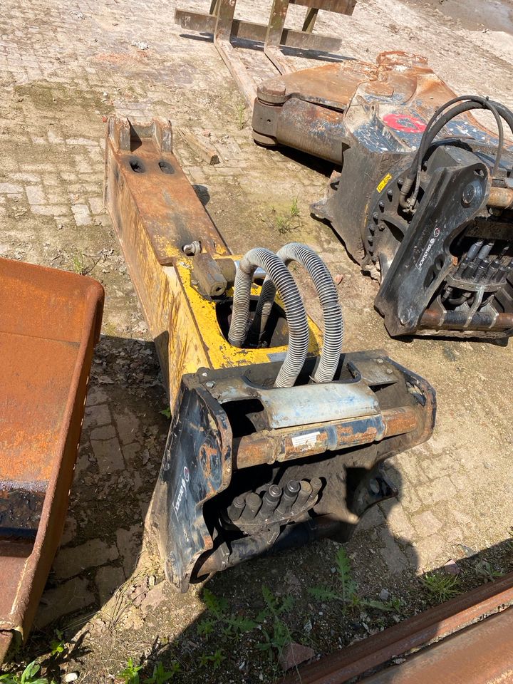 Hydraulikhammer Atlas Copco HB 3100 /// zur Miete in Beesten