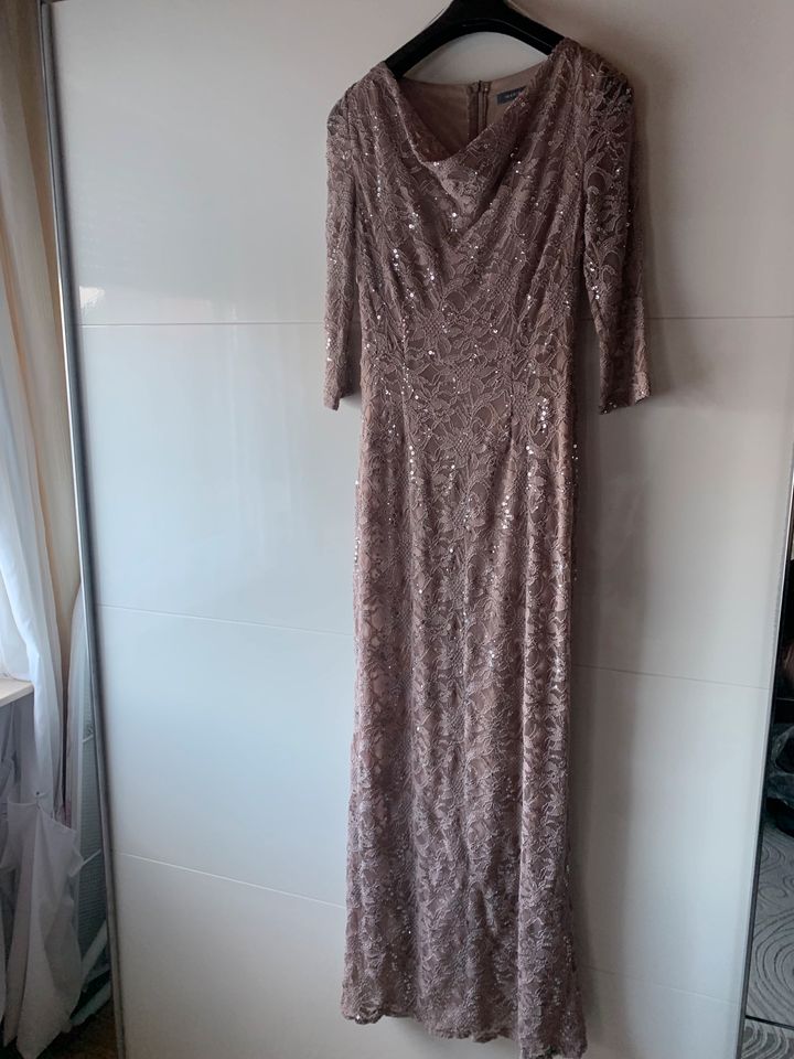 Neues Kleid von P&C in Rosengarten