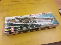 Rarität Revell H-339 Super Carrier USS Forrestal Baden-Württemberg - Calw Vorschau