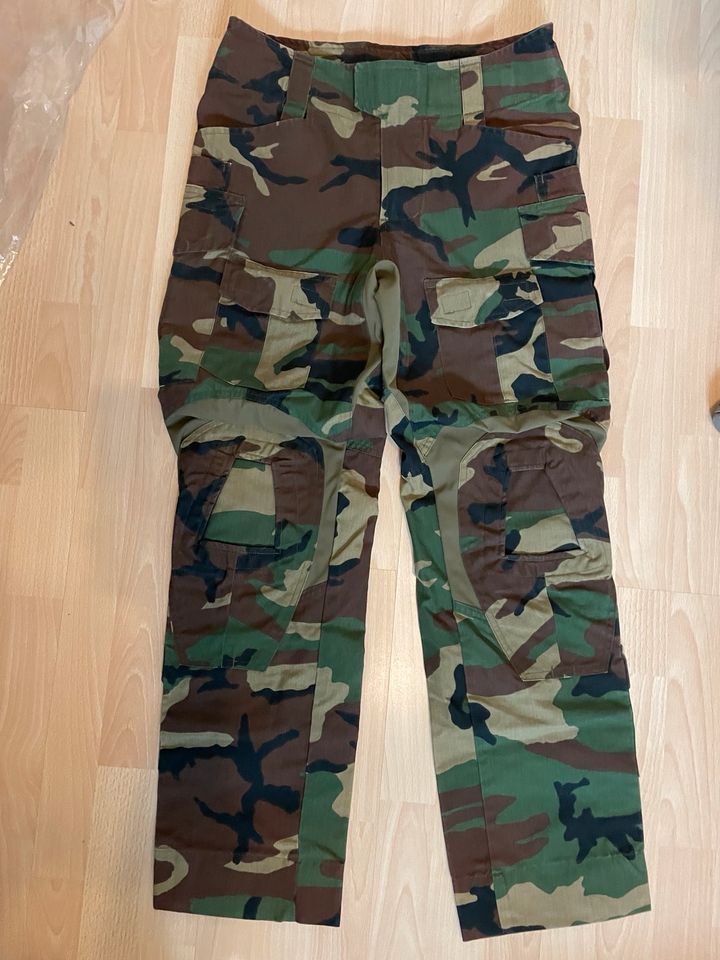 Crye Precision Drifire FR G3 Combat Pants M81 Woodland 30R in Saarwellingen