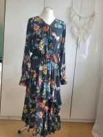 Blumen Kleid mit Volants Blumenmuster Hessen - Gelnhausen Vorschau