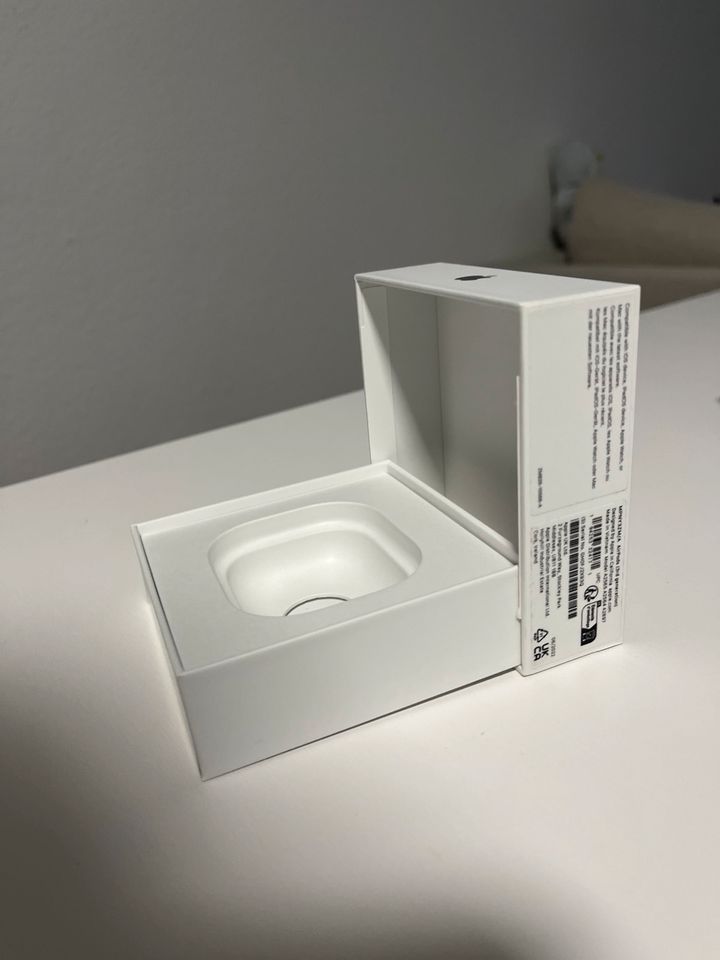Apple AirPods Pro Verpackung in Dortmund