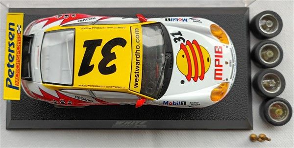 Scalextric C2339 Porsche 911 GT3 R "White Lightning“ Tuning in Vaterstetten