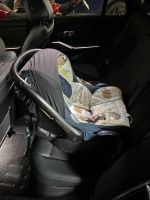 Maxi Cosi Cabrio mit ISO Fix Station inkl. Newborn Einsatz München - Maxvorstadt Vorschau