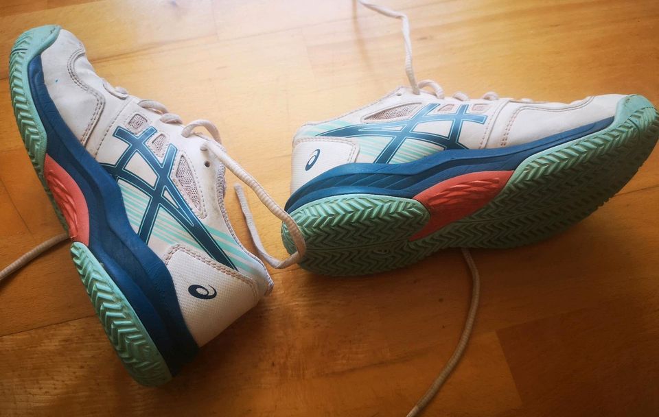 Asics Tennisschuhe Gr. 33,5 in Nürnberg (Mittelfr)