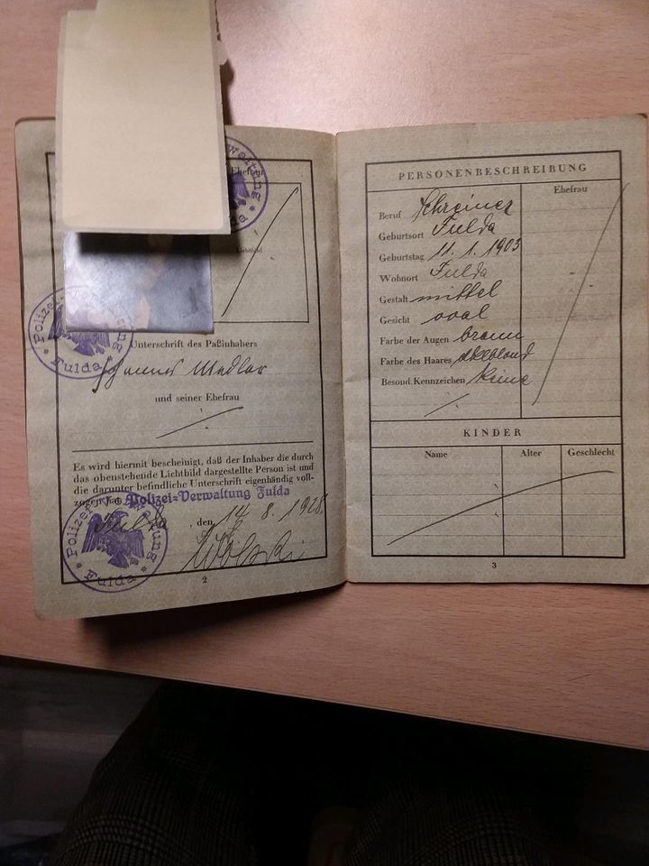 Reisepass von 1928 in Hosenfeld