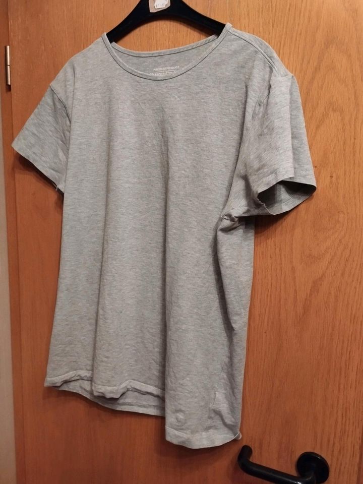 Damen T-Shirt Größe 40 in Hückelhoven