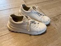Marc o Polo Sneaker weiß Plateau Turnschuhe 42 Niedersachsen - Wolfsburg Vorschau