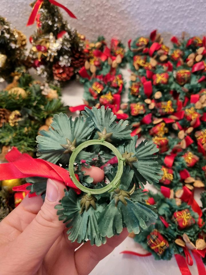 Weihnachten Tischdeko Kerzen Kränze in Untermaßfeld