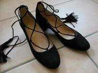 Schnürballerinas in schwarz Gr. 37 von Unisa Bayern - Kahl am Main Vorschau