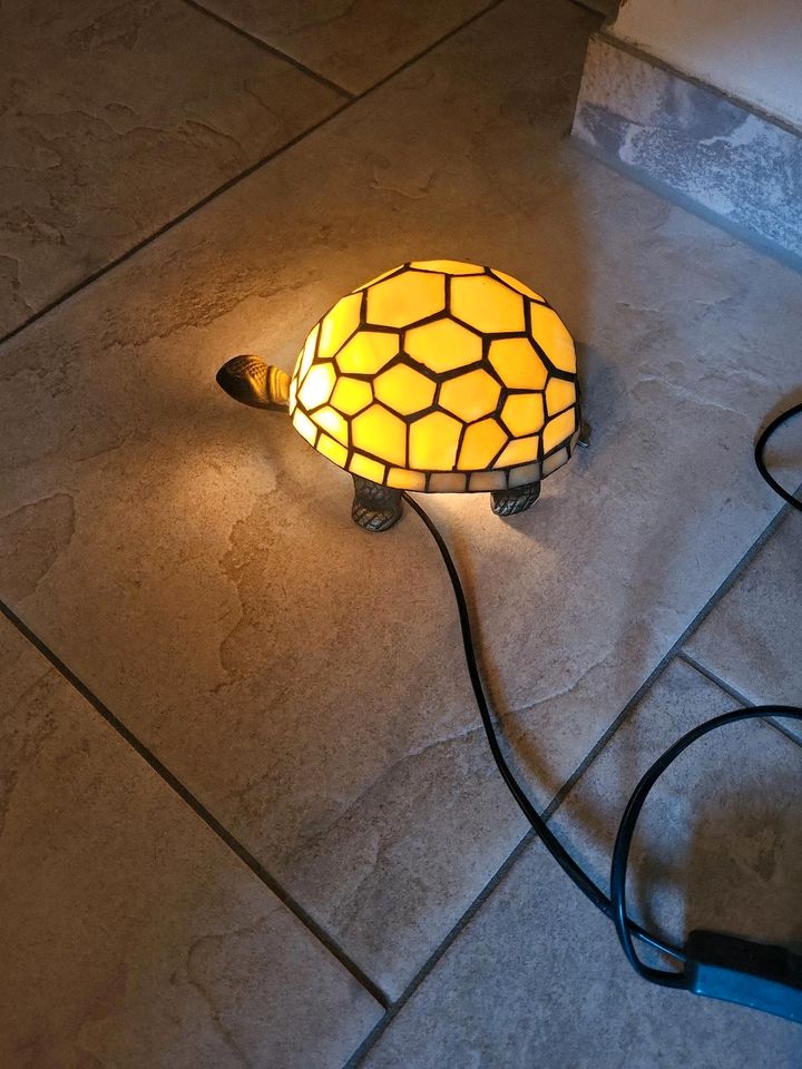 Tiffany Schildkröten Lampe in Irmenach