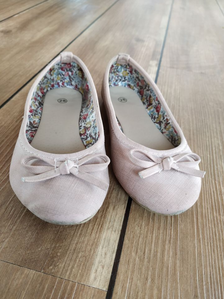 Ballerinas rosé Gr. 28 in Külsheim